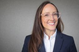 Head and shoulders image of Emma Gee, Reading Borough Council